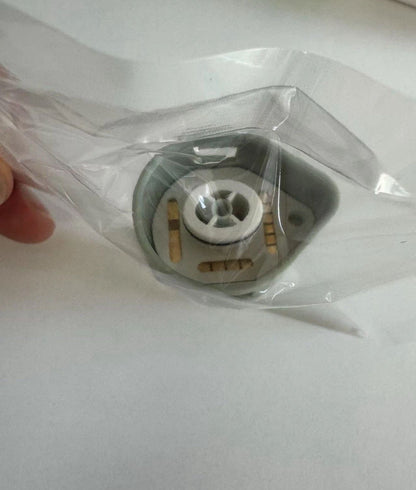 Close-up of Thermage CPT Eye Tip 0.25cm² – 450 Reps in sealed hygienic packaging, highlighting connector and contact points.